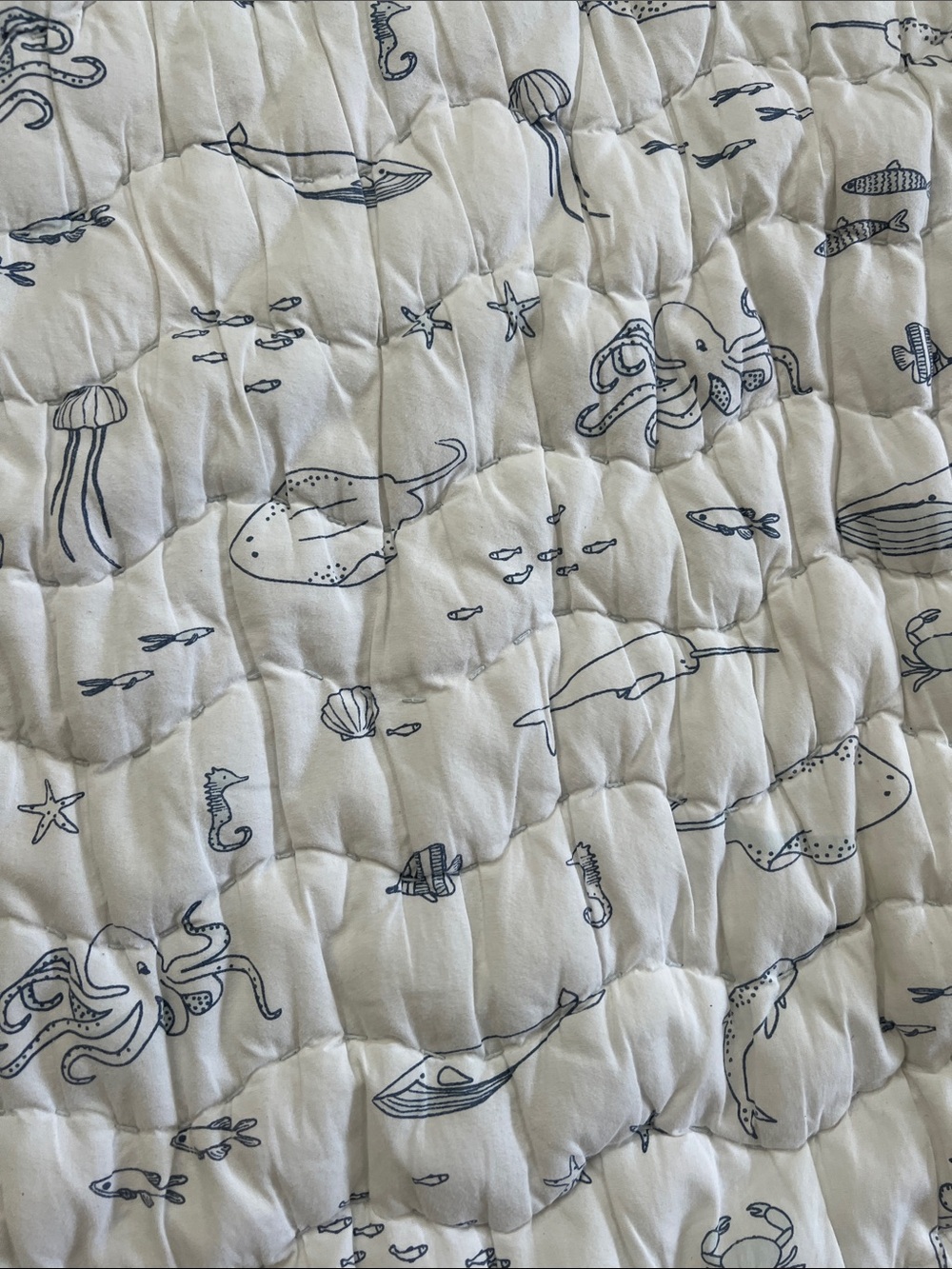 Pehr Kids Round Quilted Play Mat - White with Blue Sea Life Print - Picture 3 of 3